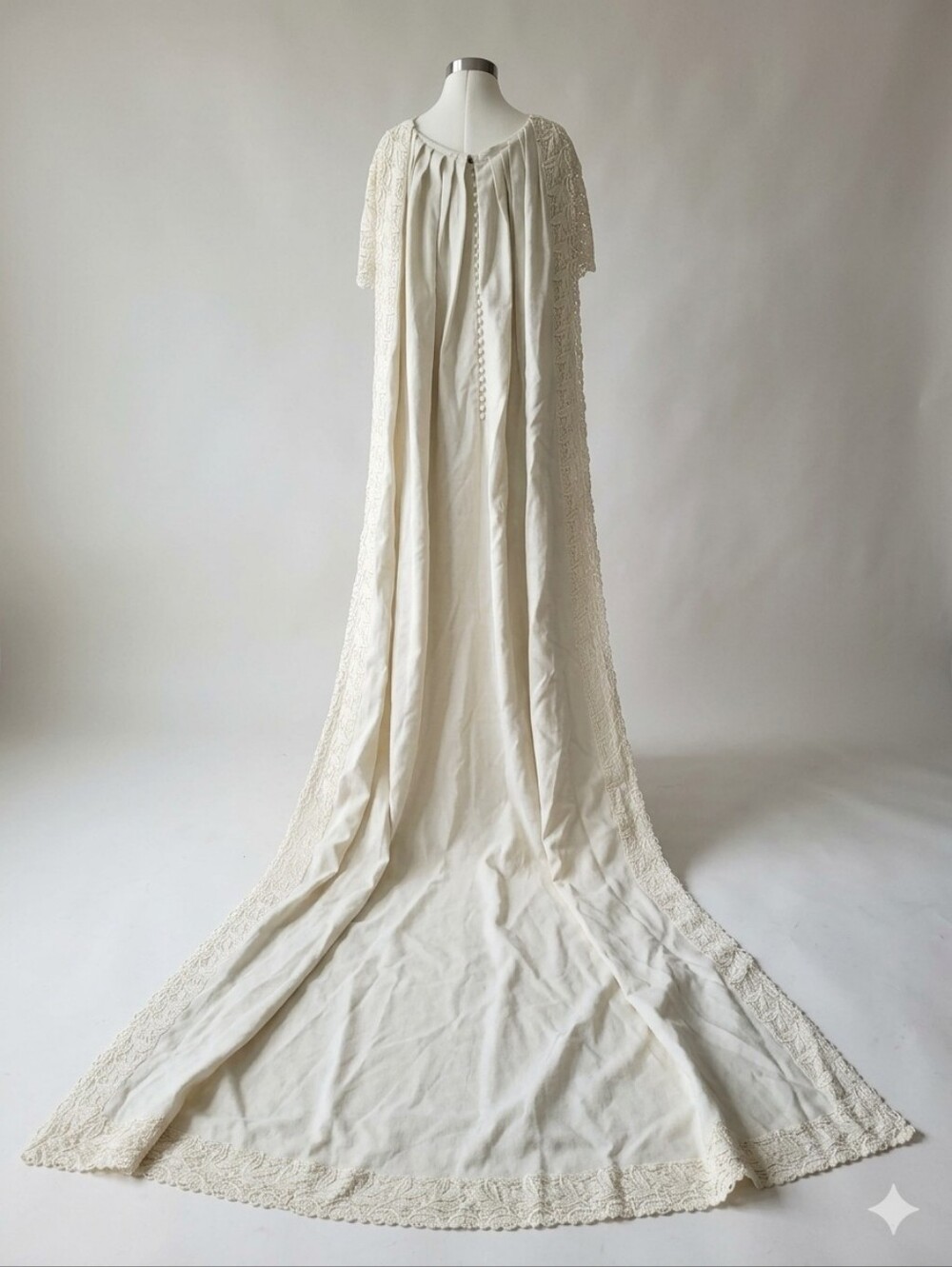 True Vintage Boho Lace Bridal Gown Dress Long Train Cream Off-White